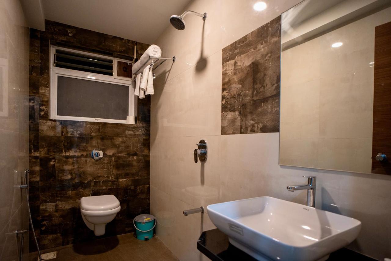 Hotel Oberon Solapur Εξωτερικό φωτογραφία