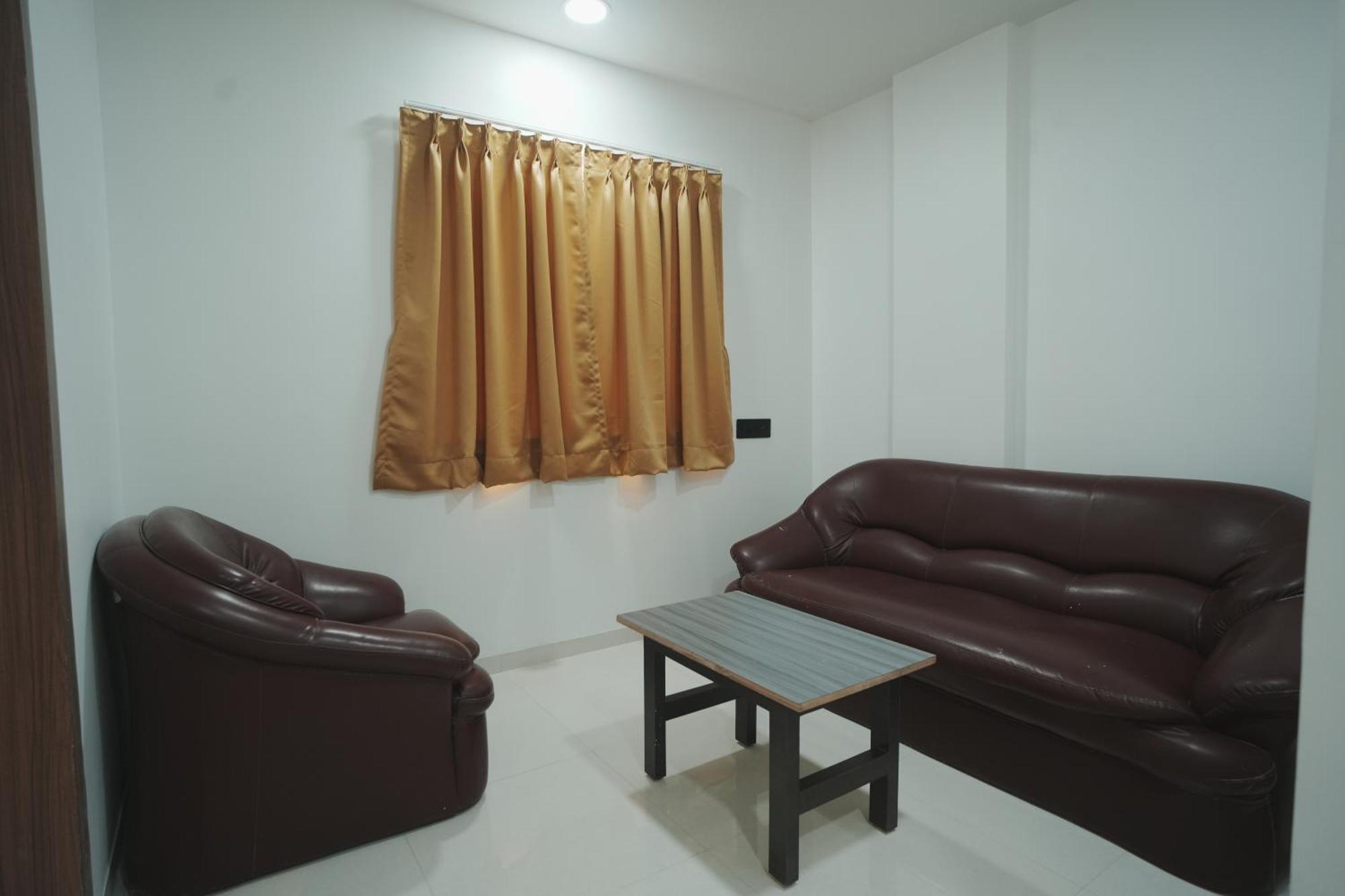 Hotel Oberon Solapur Εξωτερικό φωτογραφία